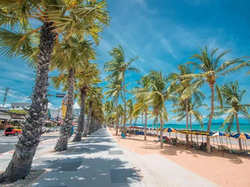 Thư gi&atilde;n tại b&atilde;i biển Jomtien - Chốn b&igrave;nh y&ecirc;n giữa l&ograve;ng Pattaya 5