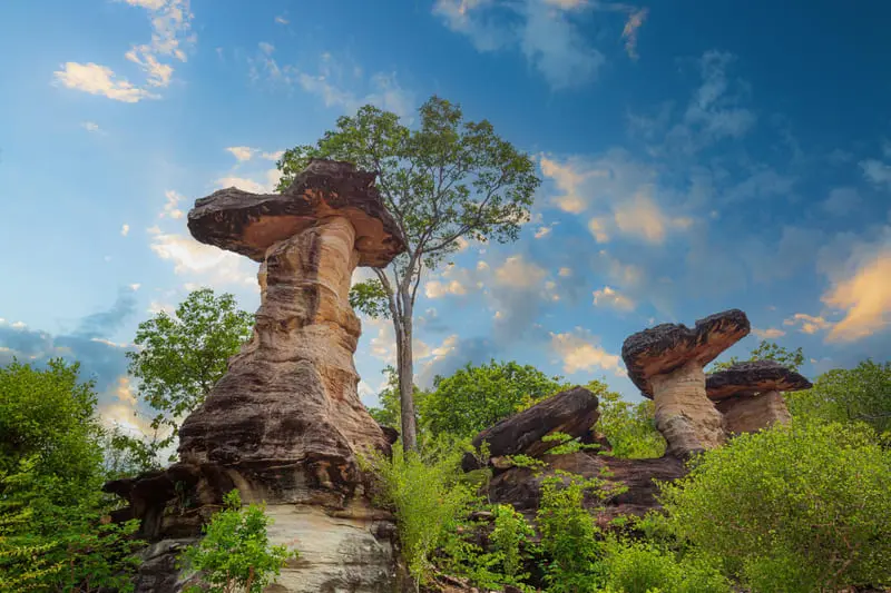T&igrave;m về b&igrave;nh y&ecirc;n tại Ubon Ratchathani nơi Đ&ocirc;ng Bắc Th&aacute;i 11