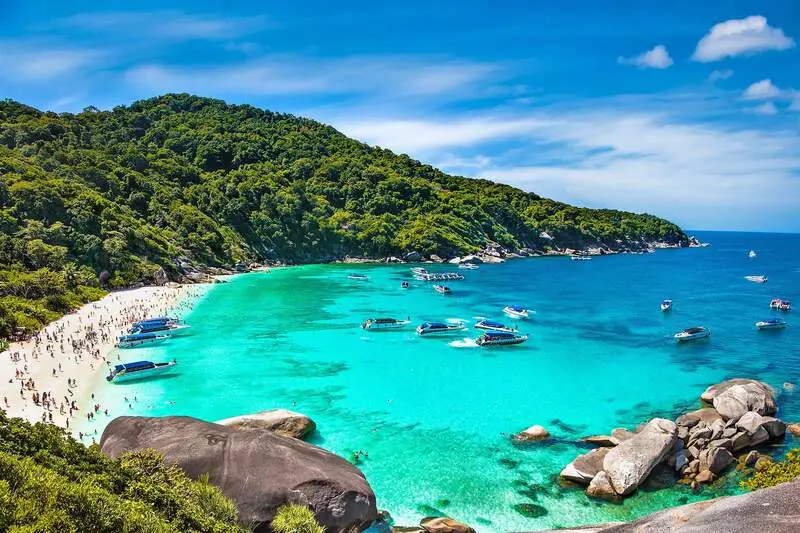 Vịnh Phang Nga nơi biển cả hòa quyện với bầu trời Thái Lan 8