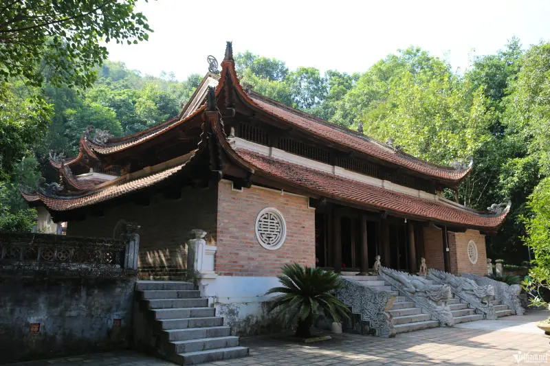 B&iacute; ẩn ng&ocirc;i đền B&agrave; Triệu hơn ng&agrave;n năm tuổi tại Thanh H&oacute;a 4