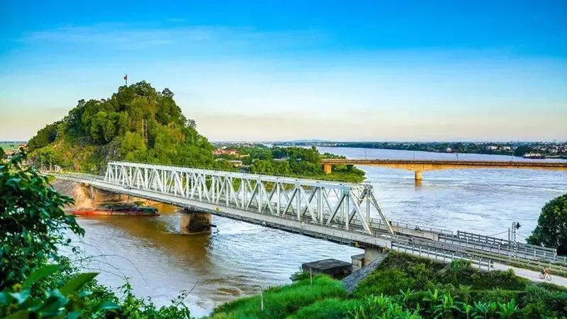 Cầu H&agrave;m Rồng, chứng nh&acirc;n lịch sử b&ecirc;n d&ograve;ng S&ocirc;ng M&atilde; 4