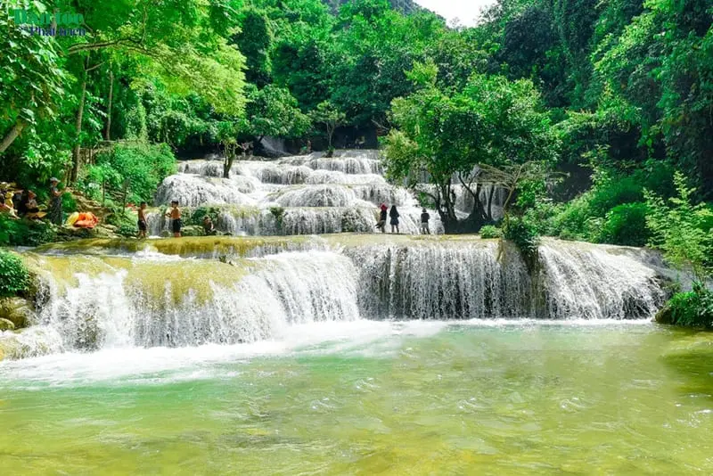 Chinh phục Th&aacute;c M&acirc;y Thanh H&oacute;a, n&agrave;ng thơ giữa rừng gi&agrave; 5
