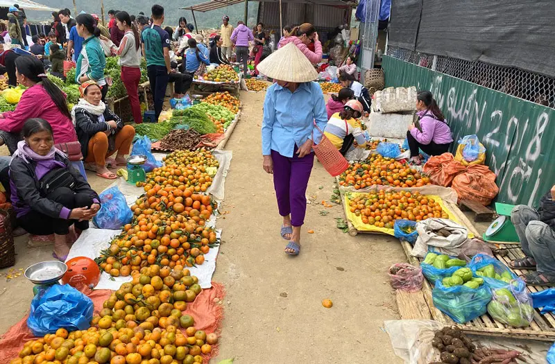 Kh&aacute;m ph&aacute; th&aacute;c Hi&ecirc;u P&ugrave; Lu&ocirc;ng với vẻ đẹp thi&ecirc;n nhi&ecirc;n h&ugrave;ng vĩ 10