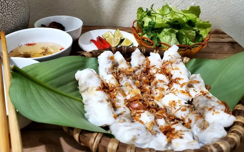 B&aacute;nh cuốn Thanh H&oacute;a, m&oacute;n ăn b&igrave;nh dị g&oacute;i trọn hương vị xứ Thanh 2