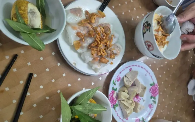 B&aacute;nh cuốn Thanh H&oacute;a, m&oacute;n ăn b&igrave;nh dị g&oacute;i trọn hương vị xứ Thanh 7