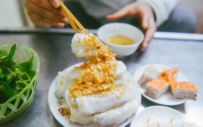 B&aacute;nh cuốn Thanh H&oacute;a, m&oacute;n ăn b&igrave;nh dị g&oacute;i trọn hương vị xứ Thanh 4