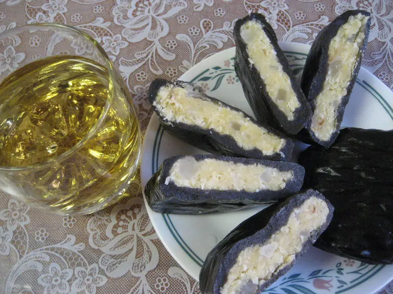 Bánh gai Tứ Trụ, đặc sản ti&ecirc;́n vua n&ocirc;̉i ti&ecirc;́ng 9