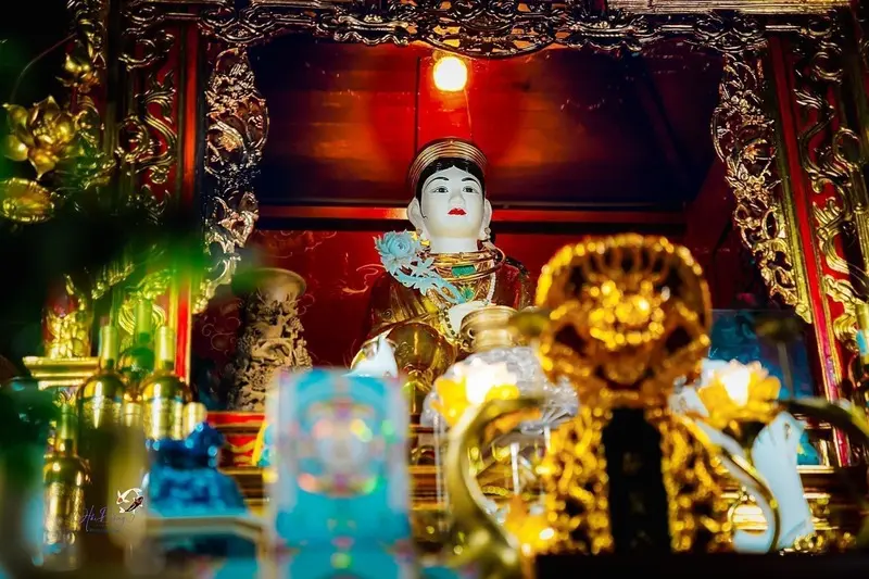 Đền C&ocirc; Bơ Thanh H&oacute;a linh thi&ecirc;ng nức tiếng gần xa 8
