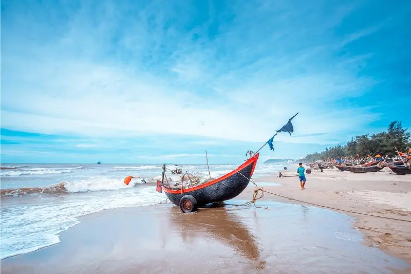 Du lịch Sầm Sơn h&egrave; h&ograve;a v&agrave;o kh&ocirc;ng kh&iacute; lễ hội biển b&ugrave;ng nổ 2