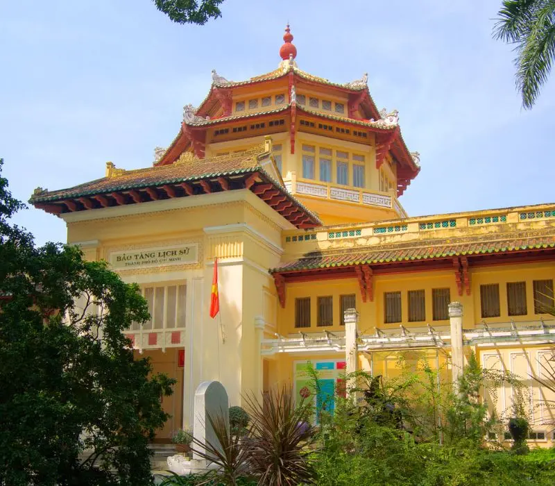 Bảo tàng Lịch sử Thành phố Hồ Chí Minh ghi dấu những thời kỳ vang bóng