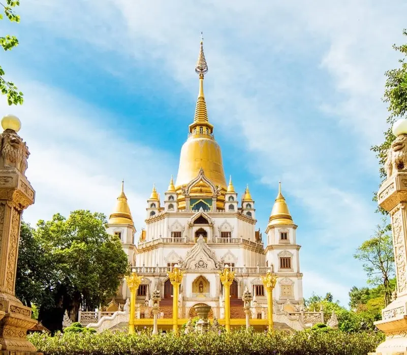 Chùa Bửu Long với kiến trúc Thái Lan độc đáo phía Đông TP.HCM