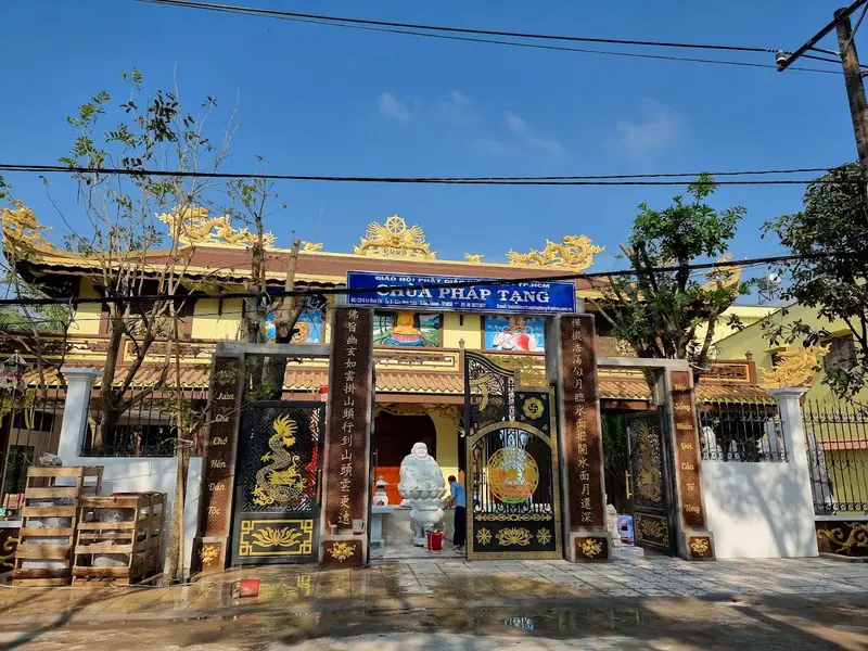 12 ng&ocirc;i ch&ugrave;a cầu b&igrave;nh an ở S&agrave;i G&ograve;n cực linh thi&ecirc;ng 9