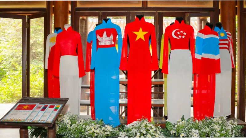 Bảo t&agrave;ng &Aacute;o D&agrave;i, kh&ocirc;ng gian t&ocirc;n vinh n&eacute;t đẹp trang phục Việt 11