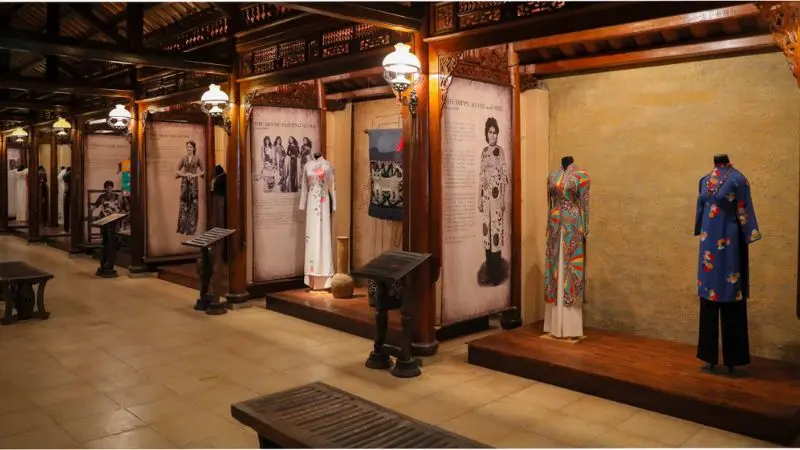 Bảo t&agrave;ng &Aacute;o D&agrave;i, kh&ocirc;ng gian t&ocirc;n vinh n&eacute;t đẹp trang phục Việt 10