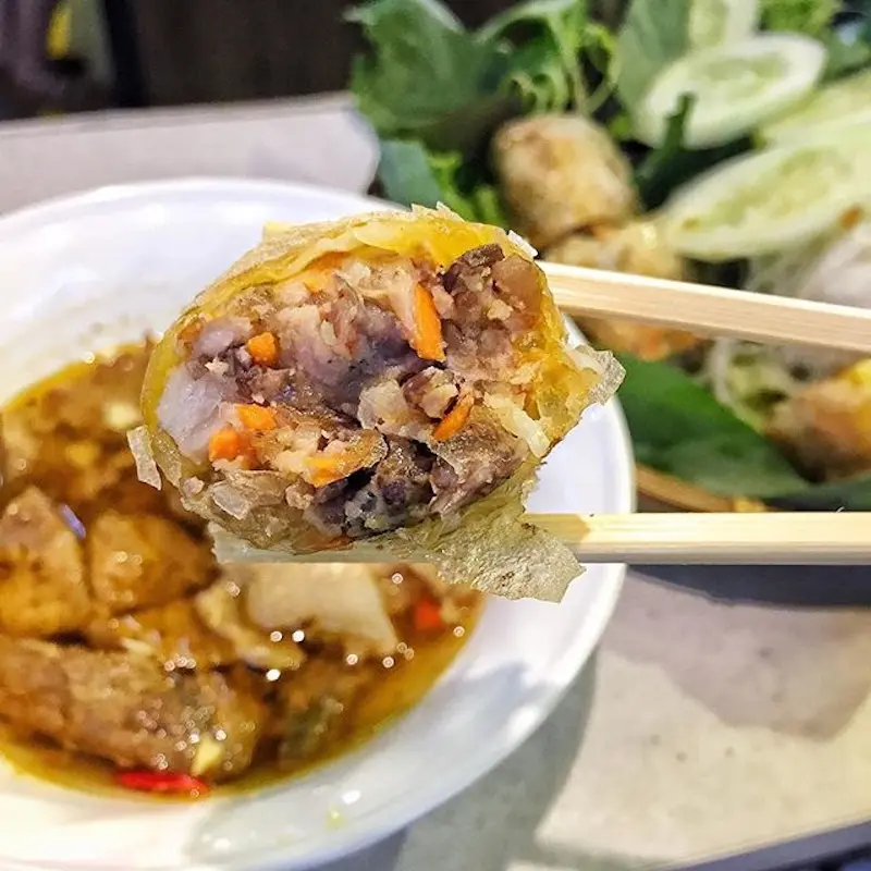 Central Market, tọa độ vui chơi v&agrave; ăn uống dưới l&ograve;ng đất 7
