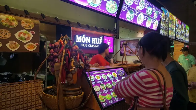 Central Market, tọa độ vui chơi v&agrave; ăn uống dưới l&ograve;ng đất 10