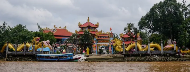 Ch&ugrave;a Ch&acirc;u Đốc 3, chốn thiền tịnh ngự tr&ecirc;n C&ugrave; lao Ba Xang 9