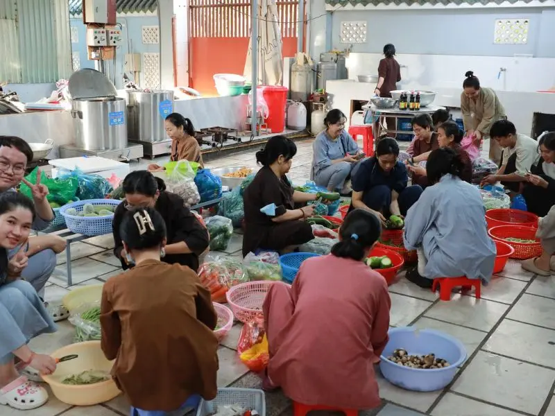 Ch&ugrave;a Diệu Ph&aacute;p, B&igrave;nh Thạnh: Điểm đến cho t&acirc;m an lạc 8