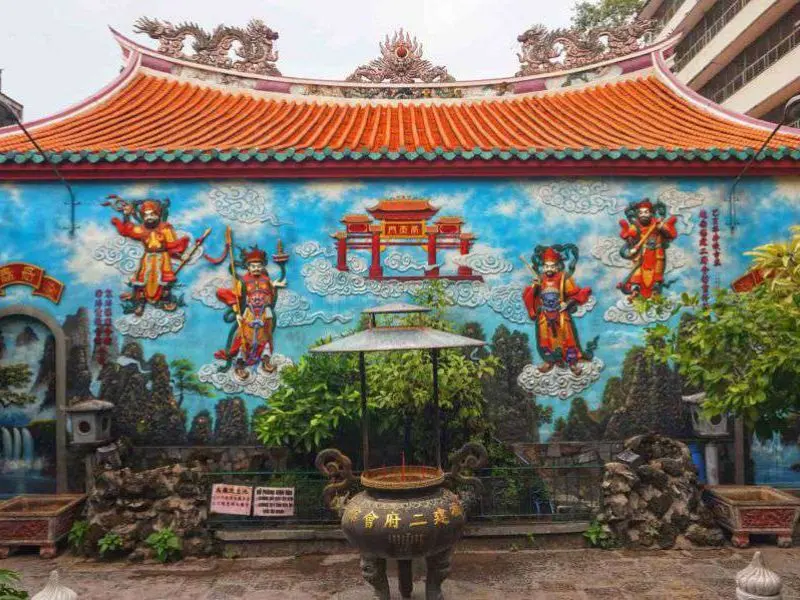 Ch&ugrave;a &Ocirc;ng Bổn: N&eacute;t đẹp t&acirc;m linh của người Hoa giữa l&ograve;ng S&agrave;i G&ograve;n 5