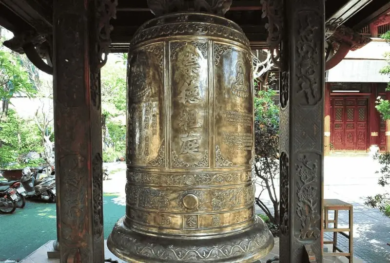 Ch&ugrave;a S&ugrave;ng Đức, kh&ocirc;ng gian Phật gi&aacute;o tĩnh lặng giữa l&ograve;ng th&agrave;nh phố 9