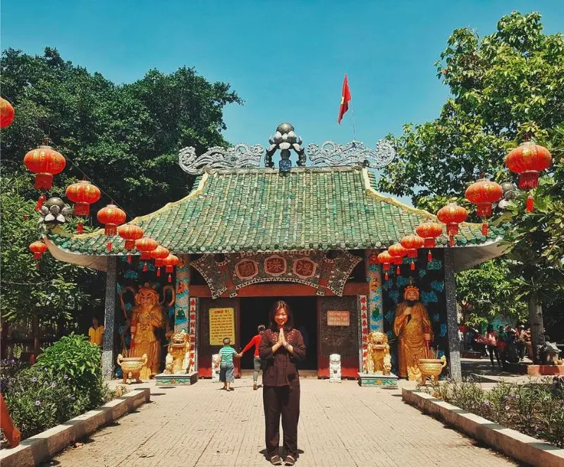 Có ngôi miếu nổi Gò Vấp bình yên giữa dòng sông Vàm Thuật 7