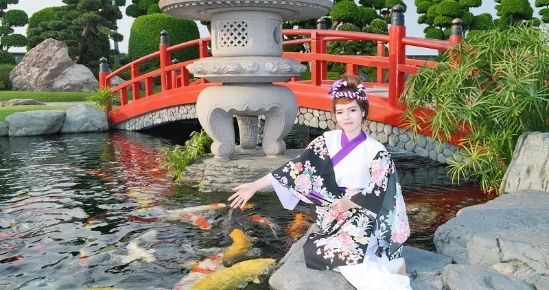 Đến c&ocirc;ng vi&ecirc;n C&aacute; Koi chi&ecirc;m ngưỡng khu vườn Nhật Bản giữa l&ograve;ng S&agrave;i G&ograve;n 10