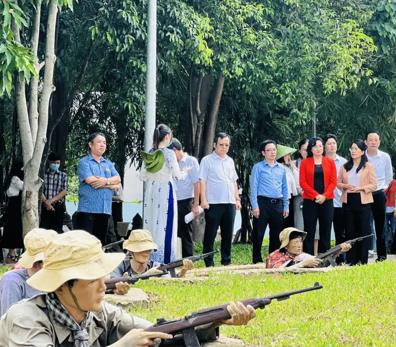 Địa đạo Ph&uacute; Thọ H&ograve;a: H&agrave;nh tr&igrave;nh sống lại k&yacute; ức chiến tranh 10