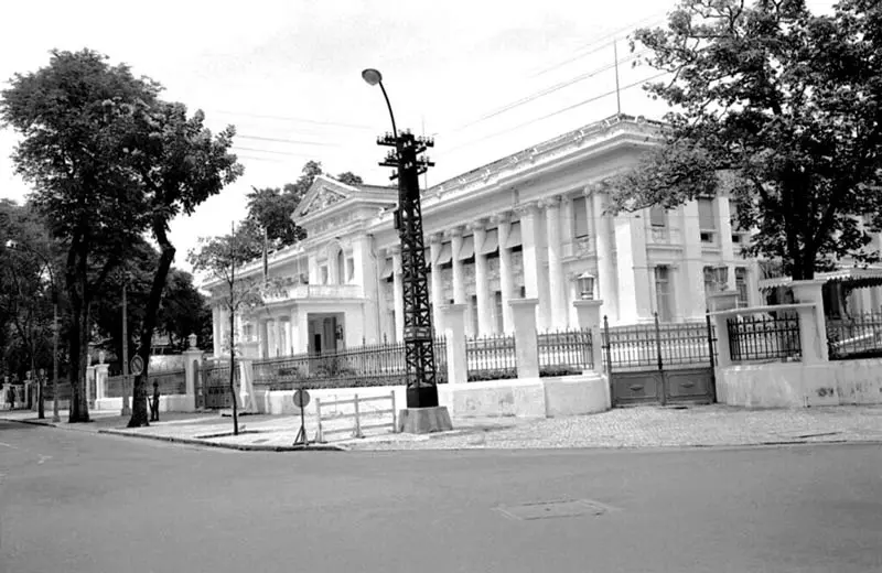 Dinh Gia Long, c&ocirc;ng tr&igrave;nh gắn liền c&ugrave;ng biến động lịch sử S&agrave;i G&ograve;n xưa 4
