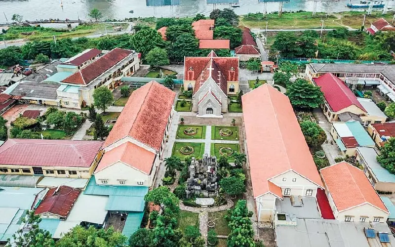 D&ograve;ng Mến Th&aacute;nh Gi&aacute; Thủ Thi&ecirc;m: Biểu tượng t&ocirc;n gi&aacute;o tại S&agrave;i G&ograve;n 3
