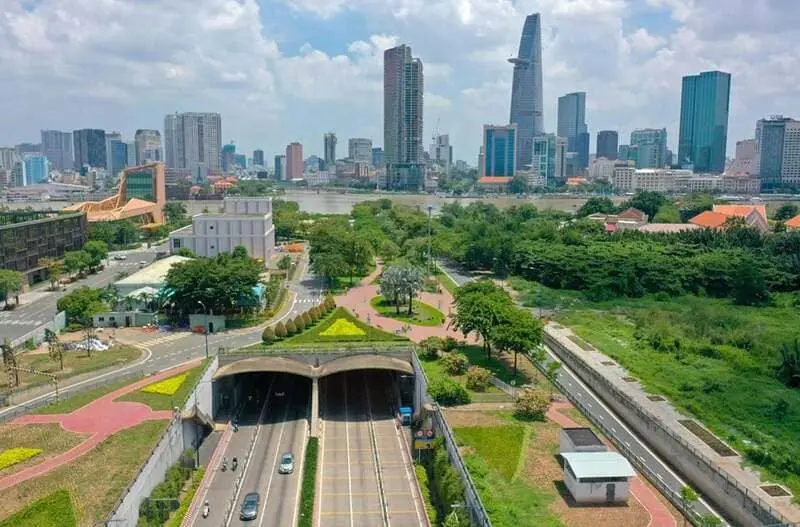 Hầm Thủ Thi&ecirc;m: C&ocirc;ng tr&igrave;nh hiện đại bậc nhất Đ&ocirc;ng Nam &Aacute; 5
