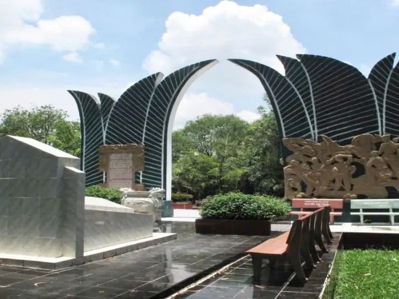 Kh&aacute;m ph&aacute; G&ograve; &Ocirc; M&ocirc;i: Kh&ocirc;ng gian tưởng niệm v&agrave; tri &acirc;n liệt sĩ 2