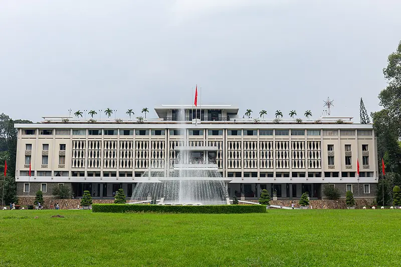Kinh nghiệm tham quan Dinh Độc Lập, biểu tượng của thống nhất v&agrave; h&ograve;a b&igrave;nh 2