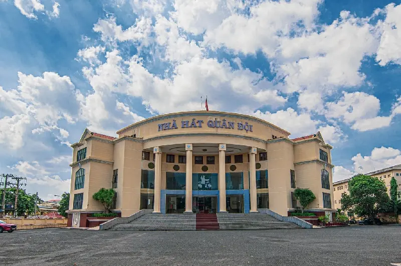 Nh&agrave; h&aacute;t Qu&acirc;n Đội khu vực ph&iacute;a Nam: Điểm đến nghệ thuật giữa S&agrave;i G&ograve;n 2