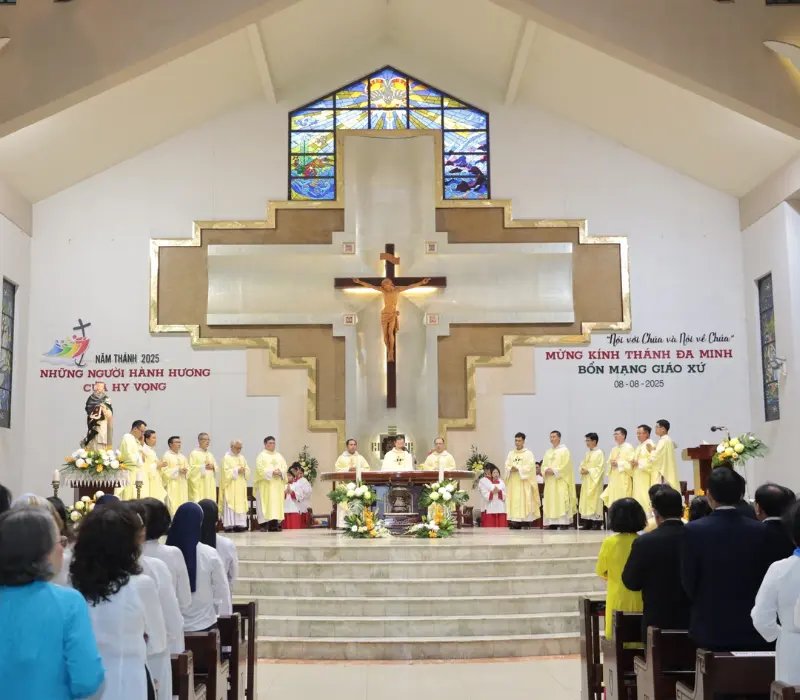 Nhà thờ Giáo xứ Đa Minh - Ba Chuông với kiến trúc Á Đông đặc sắc 5