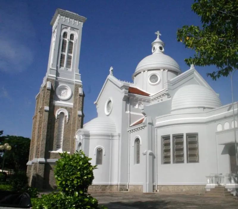 Nh&agrave; thờ Hạnh Th&ocirc;ng T&acirc;y: Vi&ecirc;n ngọc kiến tr&uacute;c Byzantine giữa l&ograve;ng S&agrave;i G&ograve;n 4