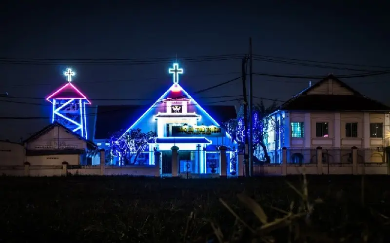 Nh&agrave; thờ Thủ Thi&ecirc;m: C&ocirc;ng tr&igrave;nh trăm năm b&ecirc;n s&ocirc;ng S&agrave;i G&ograve;n 8