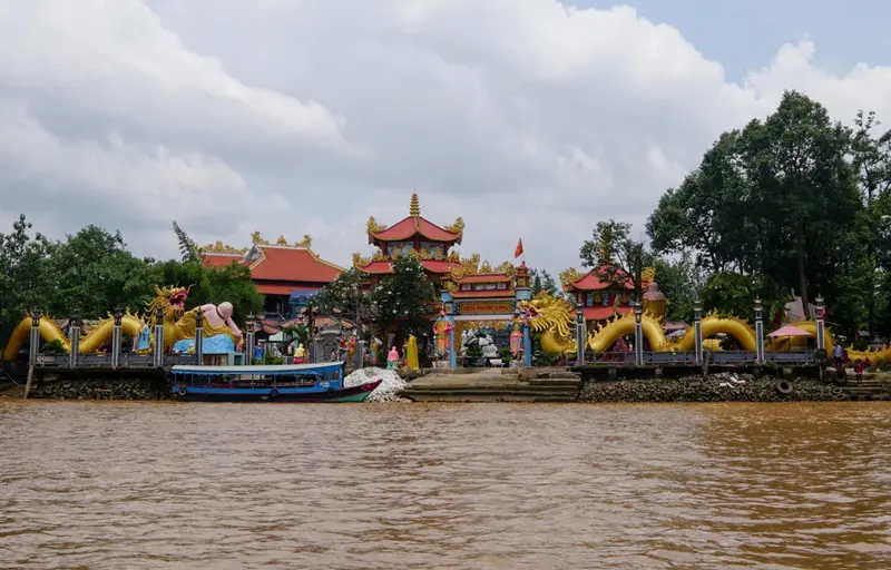 Top 11 ch&ugrave;a Phật Gi&aacute;o thanh tịnh ti&ecirc;u biểu giữa l&ograve;ng S&agrave;i G&ograve;n 8
