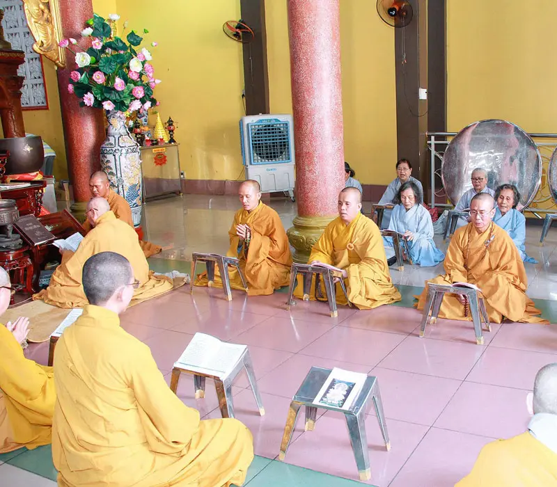 Ghé thăm chùa Báo Ân, không gian linh thiêng và cổ kính