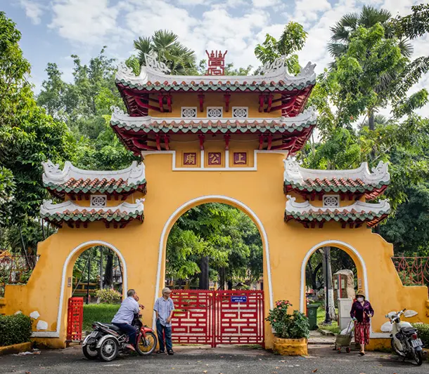 Lăng Ông Bà Chiểu và trăm năm dấu ấn của Sài Gòn xưa