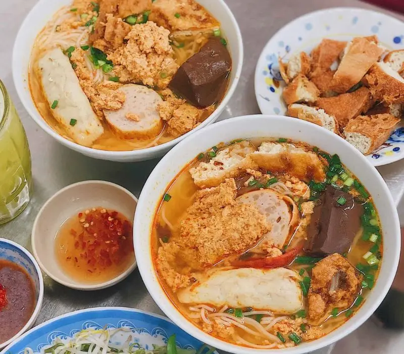 Ăn gì quận 3? Check ngay 15 tọa độ ăn uống nức tiếng