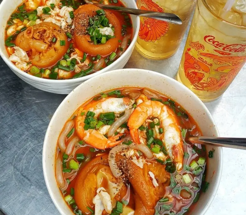 Bánh canh cua Tôn Thất Đạm, quán ngon quận 1 nức tiếng gần xa