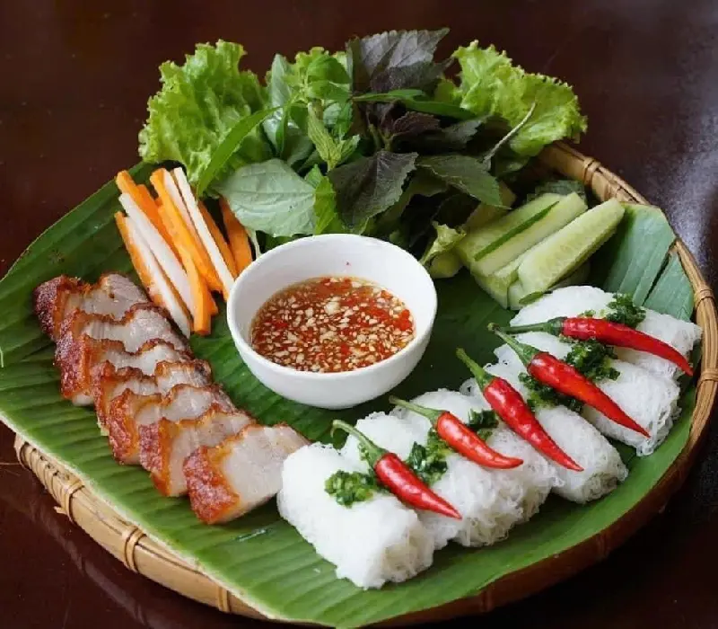 Bánh hỏi heo quay Sài Gòn: Top 8 địa chỉ ngon và giá hợp lý