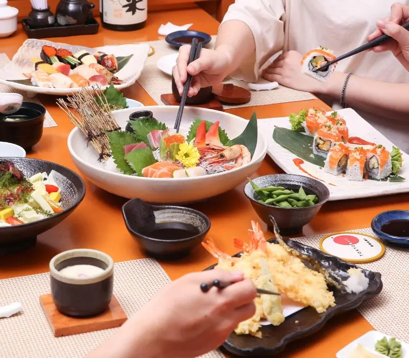 Check-in ngay top 8 quán sushi Quận 10 ngon quên lối về