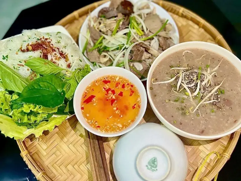 10 qu&aacute;n b&aacute;nh hỏi l&ograve;ng heo ngon chuẩn vị, gi&aacute; rẻ ở TP.HCM 7