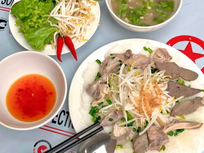 10 qu&aacute;n b&aacute;nh hỏi l&ograve;ng heo ngon chuẩn vị, gi&aacute; rẻ ở TP.HCM 5