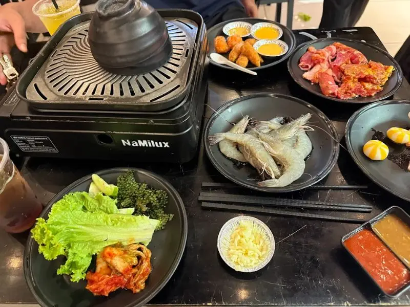 10 quán buffet lẩu nướng ngon nhất Sài Gòn: Nhiều món và giá hợp lý 2