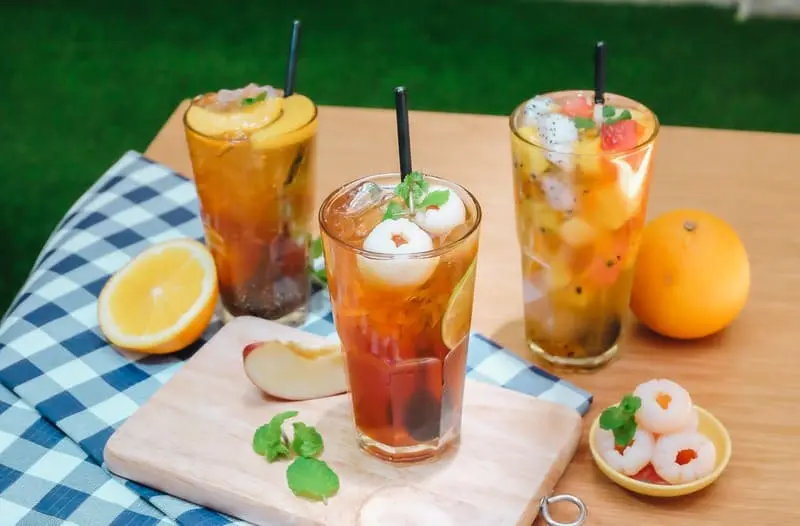 10AM Cafe: Tiệm cafe độc lạ c&ugrave;ng trải nghiệm đua xe m&ocirc; h&igrave;nh 4