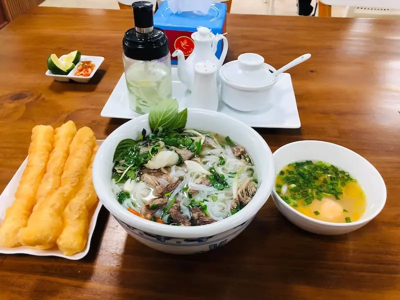 13 qu&aacute;n ăn T&acirc;n Ph&uacute; hấp dẫn bạn kh&ocirc;ng n&ecirc;n bỏ lỡ 6