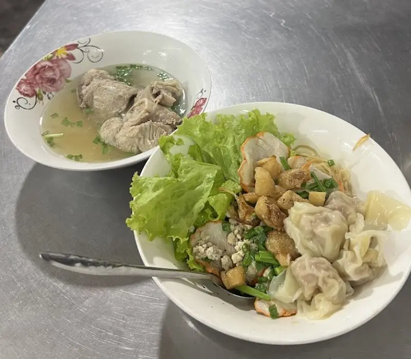 14 Quán mì Tàu ngon Sài Gòn thu hút mọi tín đồ ẩm thực 7