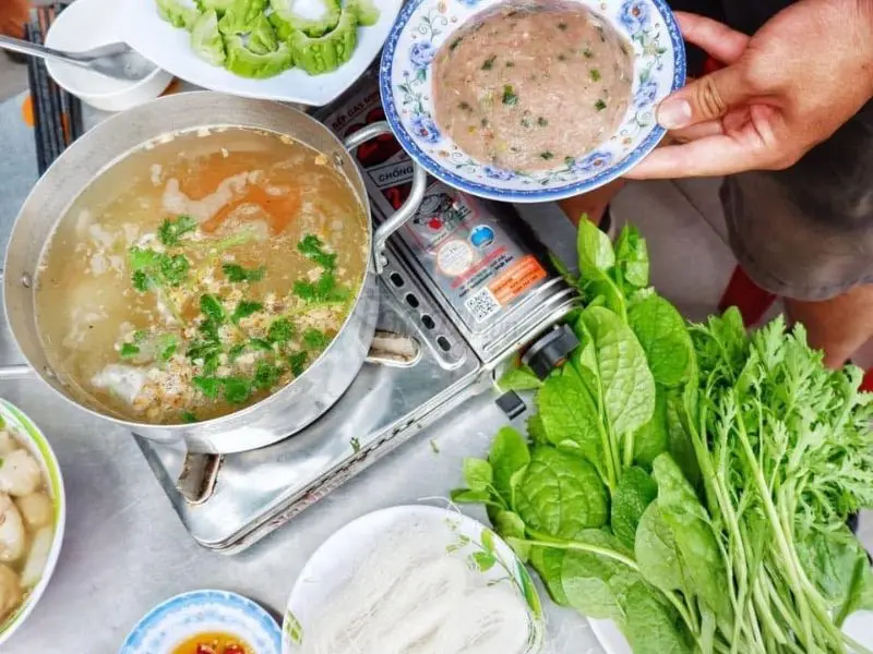 7 qu&aacute;n lẩu c&aacute; th&aacute;c l&aacute;c khổ qua ngon kh&oacute; cưỡng tại S&agrave;i G&ograve;n 4